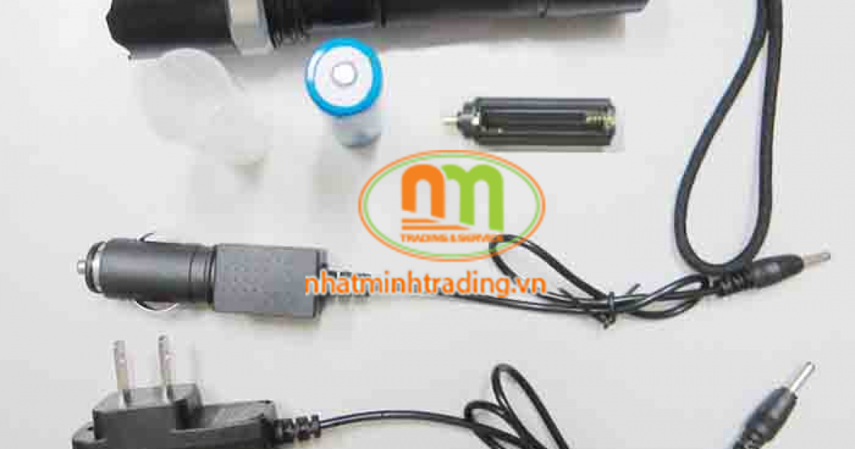 Đèn pin thép đen Trung Quốc CREE LED